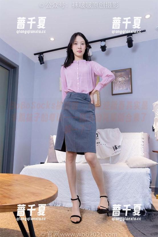 BoBoSocks袜啵啵-糯米 BoBoSocks袜啵啵 - 对联迎新春其实是半脱袜子的奇访——糯米的花絮版合集了解一下?