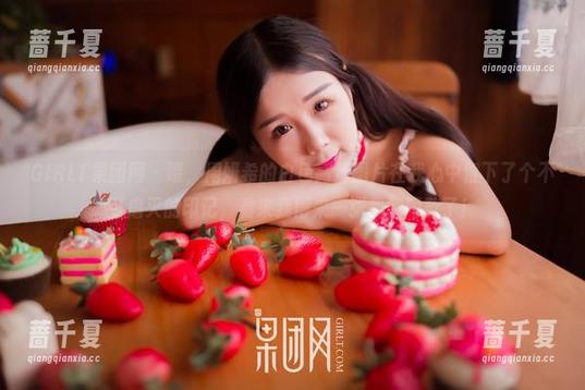 GIRLT果团网 - 喂，周妍希的白色高清图片在我心中留下了个不可磨灭的印记，看来我得来一张我的同款了！
