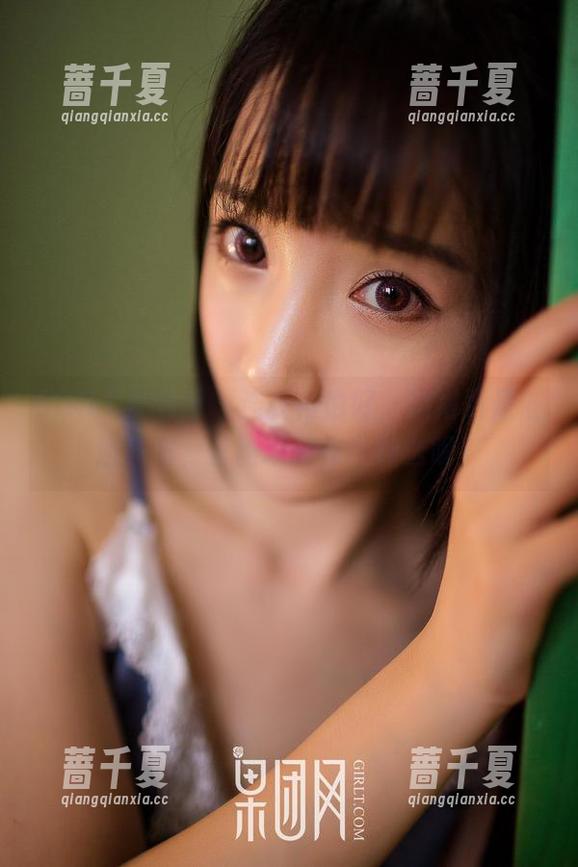 GIRLT果团网 - 连衣裙也好，旗袍更是催泪美图，莫雅琪又在说什么呢？