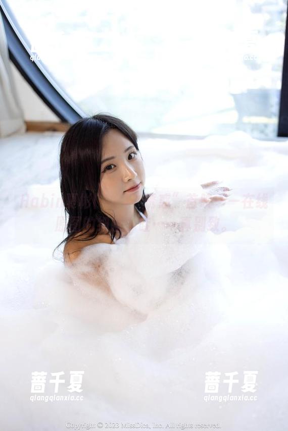 Habin夏彬(하빈)“诱惑”首映——在线原图的细腻，哇……真别致。