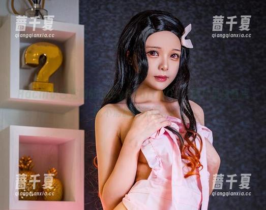 Hachi小芭定制的LucyHeartfilia，图片里总有点说不清的暧昧啊....