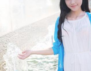 MyGirl美媛馆 – 免费黑丝照已上线，Carina梦绮说看对了才算会玩！