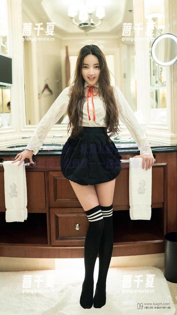 TuiGirl推女郎 - 松果儿的最新照片，让黑色变得有点俏皮——这都啥意思？