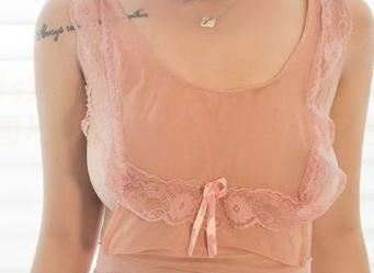 UGirls尤果网 – 快来看尤菲儿的泳装！每一张图片都恨不得贴在墙上，直说这就是为我们打造的福利。