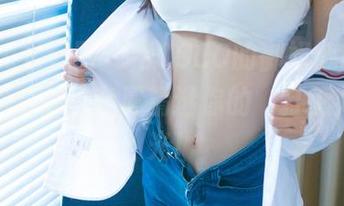 UGirls尤果网 – 毛COCO的御姐心思，图库里找到那份专属精选你的‘打工人’时光！