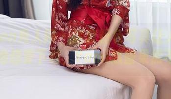 Xiuren秀人网 – 这套粉色写真让人不由自主地想要下载，Yomi悠蜜果然不简单