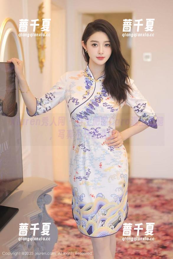 Xiuren秀人网 - 当土肥圆Caro遇上美腿，写真不只是画面！