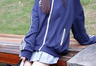Xiuren秀人网 – 当孟狐狸FoxYini穿起校服，原来图库里还能这么有趣