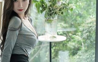 Xiuren秀人网 – 集合吧！小肉肉咪的棉袜写真，马上一秒着迷
