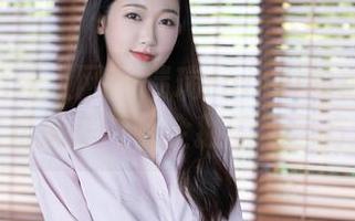 Xiuren秀人网 – 瑞瑞ruirui的粉色美图：这难道是南极企鹅的配色方案？