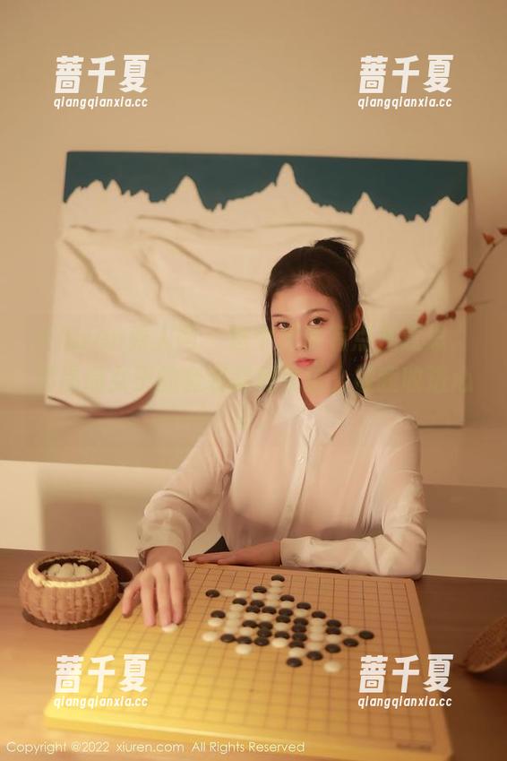 Xiuren秀人网-邹晶晶女王 Xiuren秀人网 - 这个图集有点儿意思,邹晶晶女王的套装福利就这么被我收进心里。