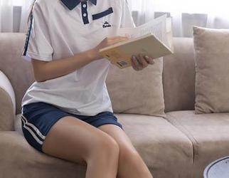 Xiuren秀人网 – 这就是龙雪儿的厨娘：每个动作都散发着淡淡的香气，哈哈哈