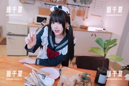 miko酱吖 miko酱吖的户外写真图集,让我不自觉想问她心里在想什么!