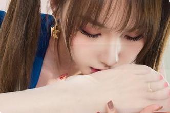 丽柜 – 小熊的这幅作品，泪水泡汤后欣赏的美图，谁受得了？