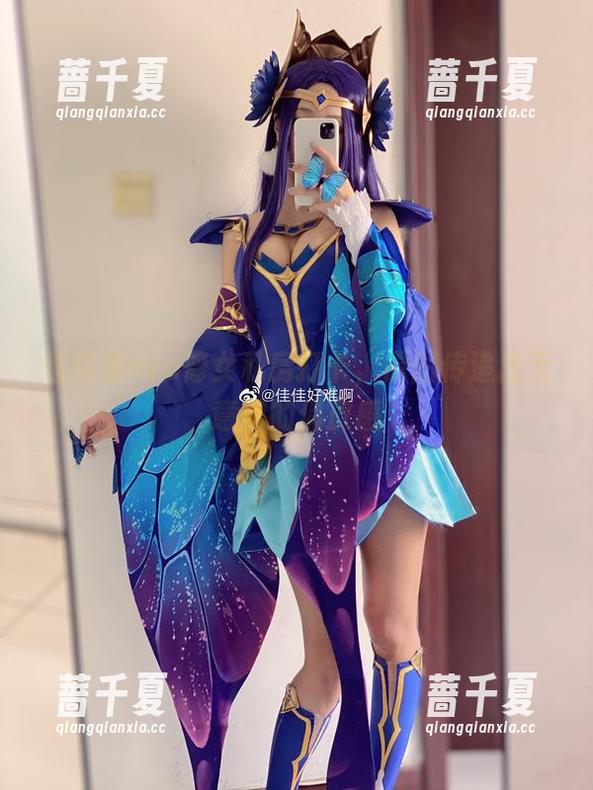 佳佳酱ovo 佳佳酱ovo修女私房打卡,原图传递出无意间的俏皮感