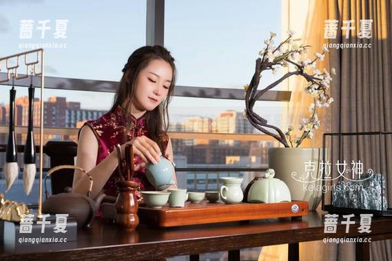 克拉女神-芊芊 克拉女神 - 点击最新图集,芊芊的时尚与性感果然是一体两面啊。