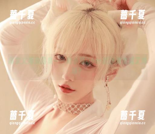 高定义海边图集——啾小妍Deer把沙滩变成了秀场？