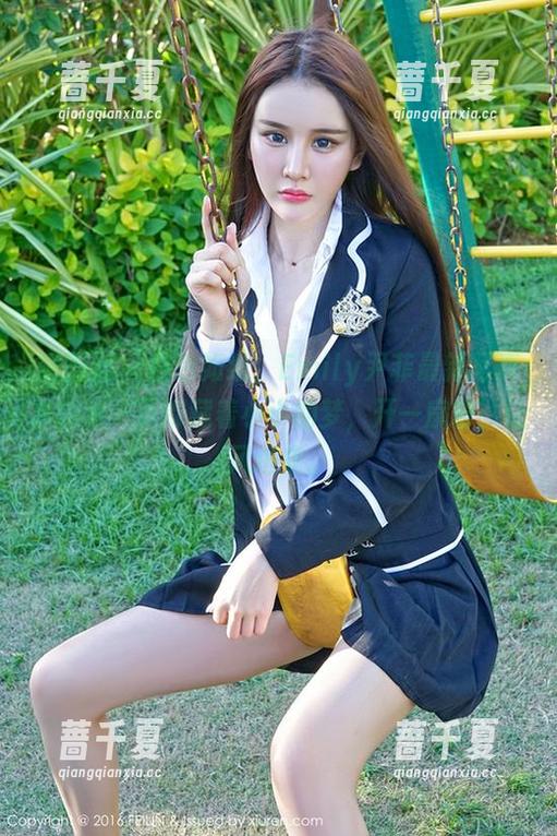 嗲囡囡-Emily尹菲 嗲囡囡 - 白色如纸,Emily尹菲最新写真集的每一页都藏着小小的梦,开一扇窗,让风进来。