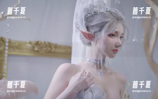 校园里的在下萝莉控ii与她的五彩cos合集，期待吗？