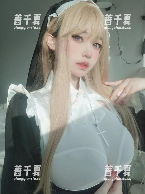 一尝即知！女主K的大胆秘书写真集等你下载！