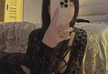 微密圈 – 打破常规！谁说御姐只能高冷？来看宋昱欣写真里的各种面孔！
