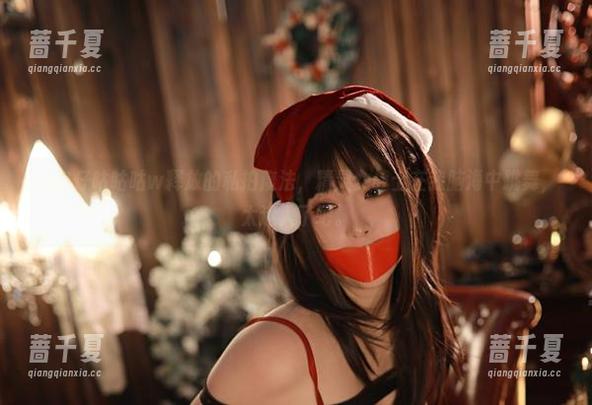 小容仔咕咕咕w释放的私拍魔法，精灵女战士在我脑海中跳舞，太迷人了吧。