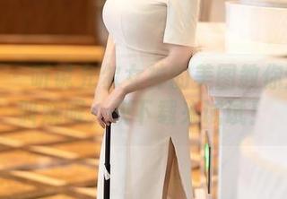 尤蜜荟 – 听说允尔女神的美图教你怎么才叫烧眼，快下载来试试！
