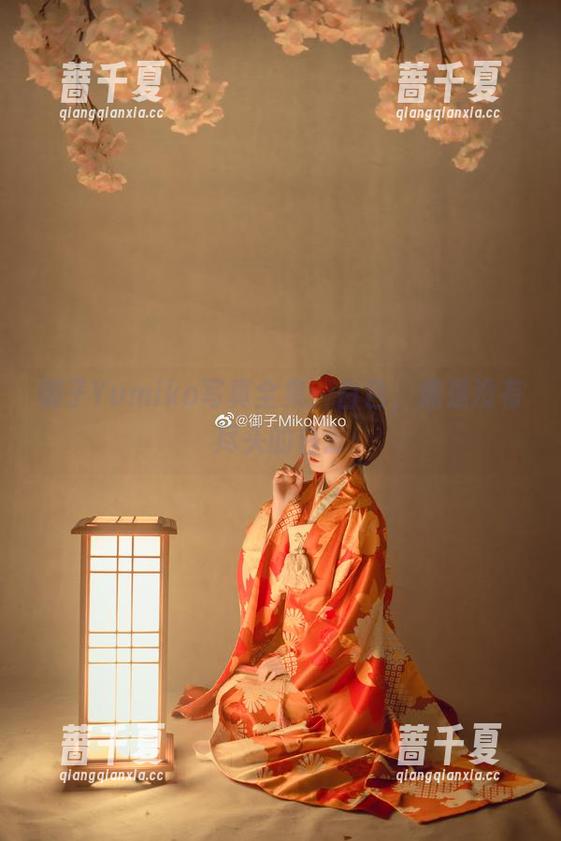 御子Yumiko写真全集：白色，像是没有尽头的白云
