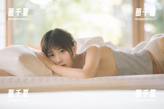 念雪ww 执念于礼服?念雪ww的新更新合集让我有点懵。