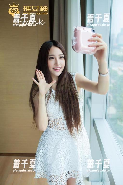 推女神 - 莫雅淇内衣最新照片，不知道的还以为是走错了风格。