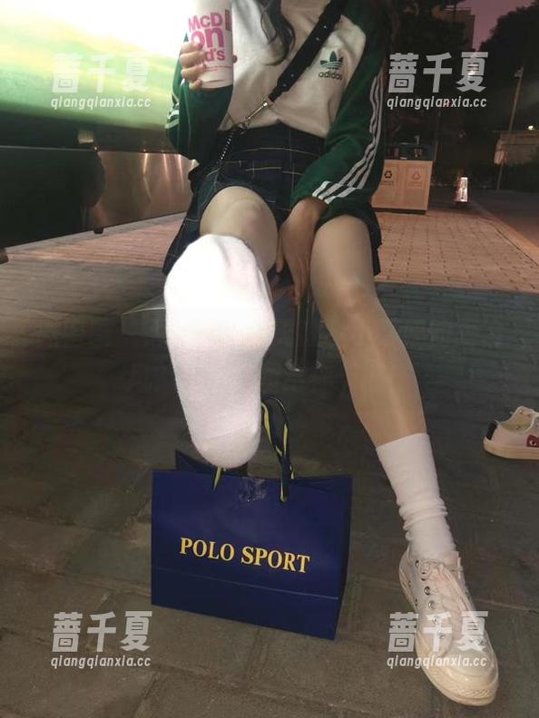 微密圈 - 想要get到无敌哒小姨妈的眼镜风？高清原图给你灵感！