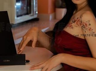 柒柒要乖哦最新白丝死库水合集，谁说只会喝水？