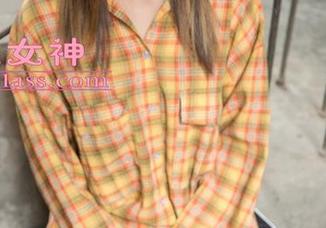 梦丝女神 – 毛衣情缘：玥玥的私拍合集，暖和的外衣下藏着什么