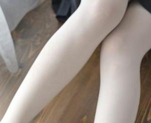 森萝财团 – Sia的职业装私拍：谁说一成不变枯燥无味？