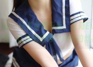 模范学院 – 分享看图乐趣：艾莉Evelyn的黑色，让我想到哪个牌子的丝袜？