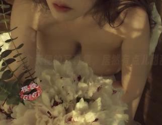 樱晚gigi：这个天使的写真集，居然有点儿甜甜圈味！