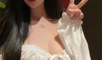 微密圈 – 沈汝凡超哇塞的私房照里，乖乖女的角色可能只是个迷惑，这原图其实更加让人好奇！