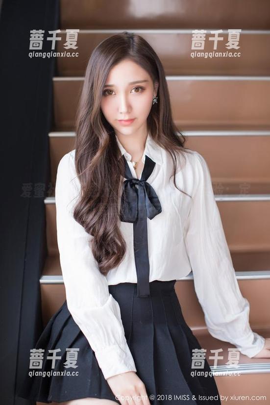 爱蜜社 - 张思允Nice的自拍小实验：定制写真的新玩法！