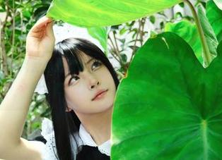 探秘白莉爱吃巧克力的最新套图，霞沢美游，各种假设都值得一试，但说真的你永远猜不到下一页！