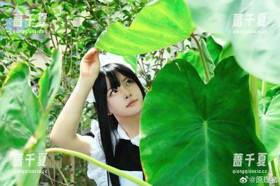 探秘白莉爱吃巧克力的最新套图，霞沢美游，各种假设都值得一试，但说真的你永远猜不到下一页！