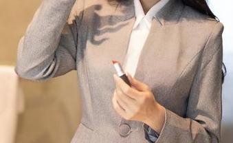 秀人网 – 福利来了！Erikaki牛仔裤写真，真的是不穿不得了。