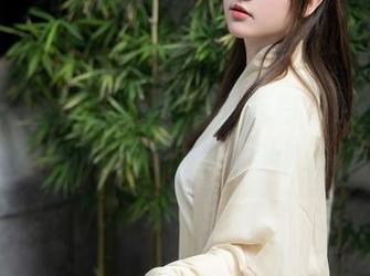 秀人网 – 在这篇合集里，吃白菜的vi菜菜的白裙可绝不简单，转个身你就知道了！
