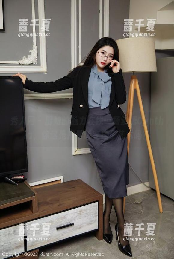 秀人网 - 厨娘的魅力在线…杨紫嫣Cynthia，你这是把做饭变成了艺术吗？