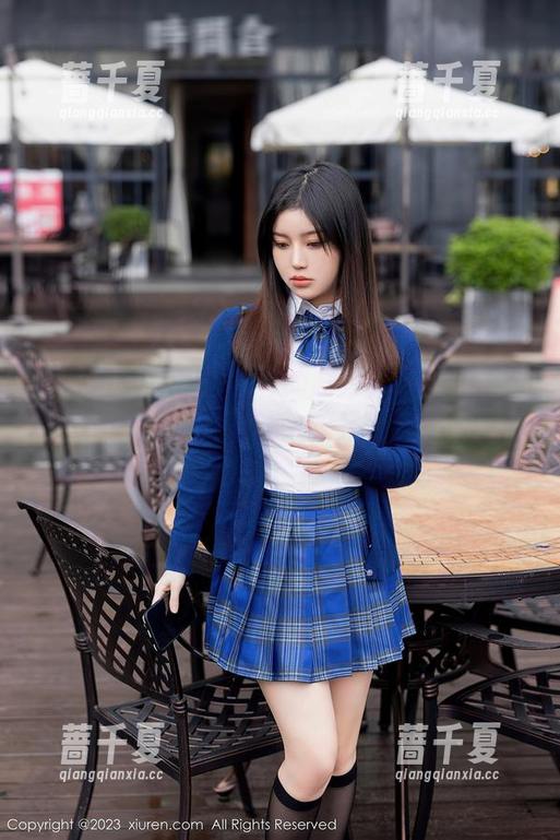 秀人网 - 你见过这样的赵万灵吗？最新的妹妹概念图，图片让人想起了不少别的事。