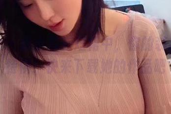 微密圈 – 童小芯在短裙中，你的装扮灵感特供！快来下载她的作品吧