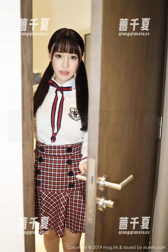 美媛馆 - 许诺Sabrina的圣诞写真，证实了无圣光比圣光更吸引眼球！