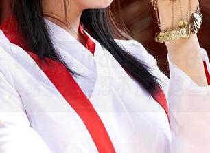 蜜桃社 – 桃乃香Tina的私房牛仔裤：说好不低头，结果你真忍不住戳这里了嘛！