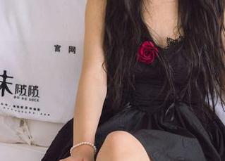 袜啵啵 – 美图时间：芝士那双皮鞋，看得我想买同款！