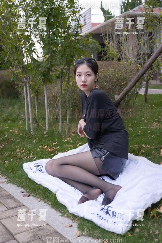 袜啵啵 - 开启芝士的高清厚灰丝之旅，花絮份量不小哦！