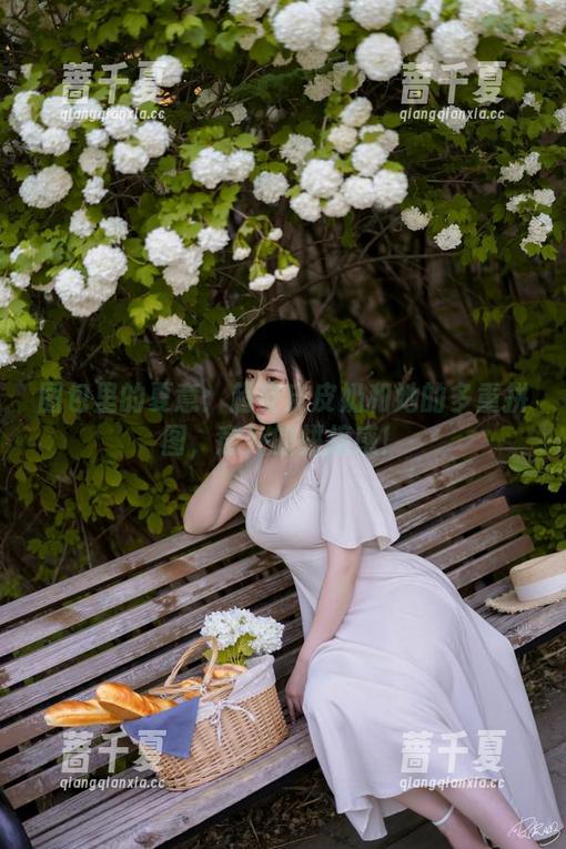 图包里的夏意：超皮皮皮奶和她的多重拼图，意外的拼接感！